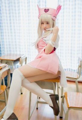 日韩制服丝袜无码avapp下载_免费手机在线看片